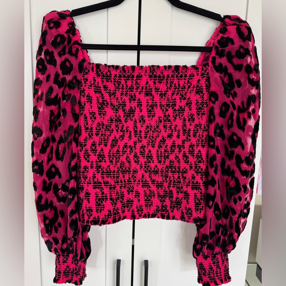 Alice + Olivia Vibrant Pink Animal Print Blouse womens medium